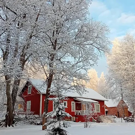 Feriehus Charming Grandmas House In Bobacka *