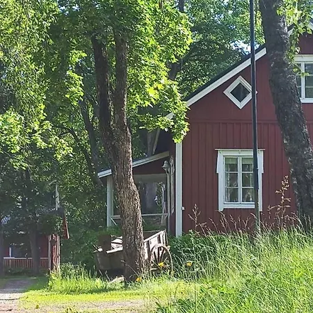 Charming Grandmas House In Bobacka * Hämeenlinna