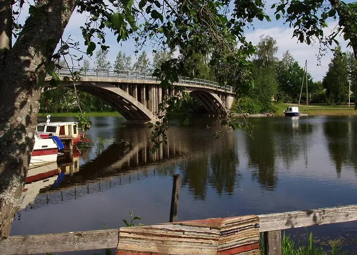 度假居 Charming Grandmas House In Bobacka